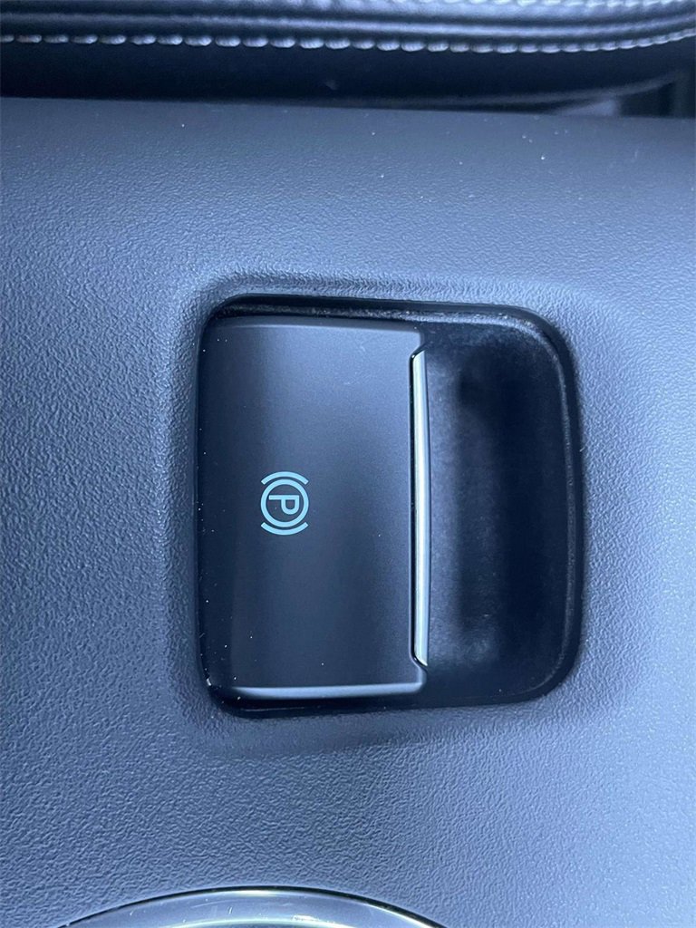 Used 2024 Ford Mustang Coupe image 29