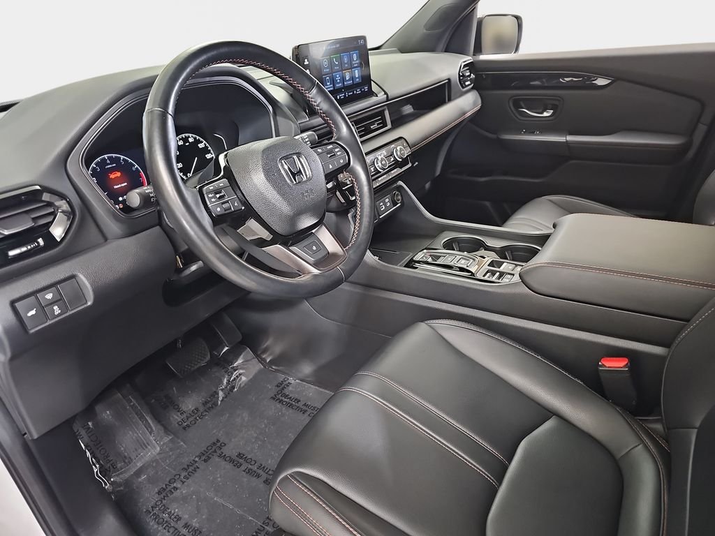Used 2023 Honda Pilot TrailSport image 19