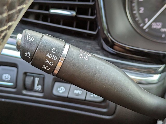 Certified 2022 Cadillac XT5 Premium Luxury w/ Technology Package image 31