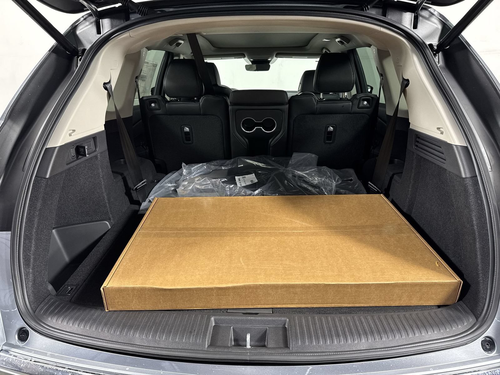 Certified 2026 Acura MDX SH-AWD image 36