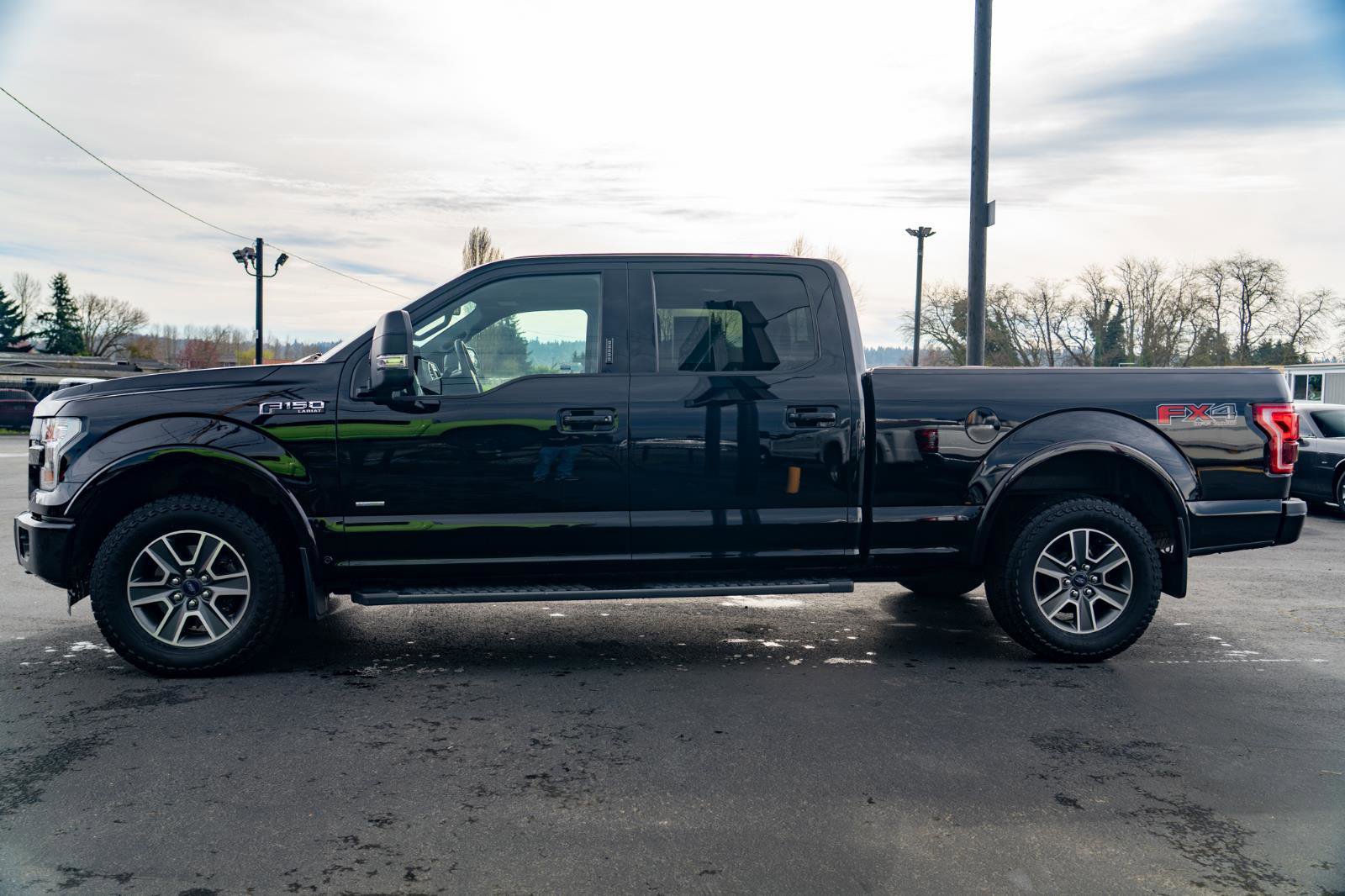 Used 2016 Ford F150 Lariat w/ Equipment Group 502A Luxury AWD/4WD image 14