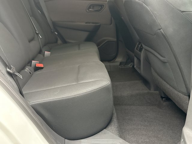 Used 2023 Nissan Rogue S AWD/4WD image 17