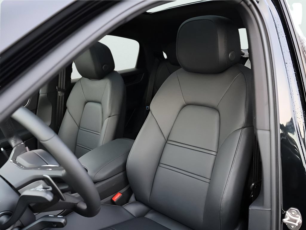 New 2026 Porsche Cayenne S AWD/4WD image 5
