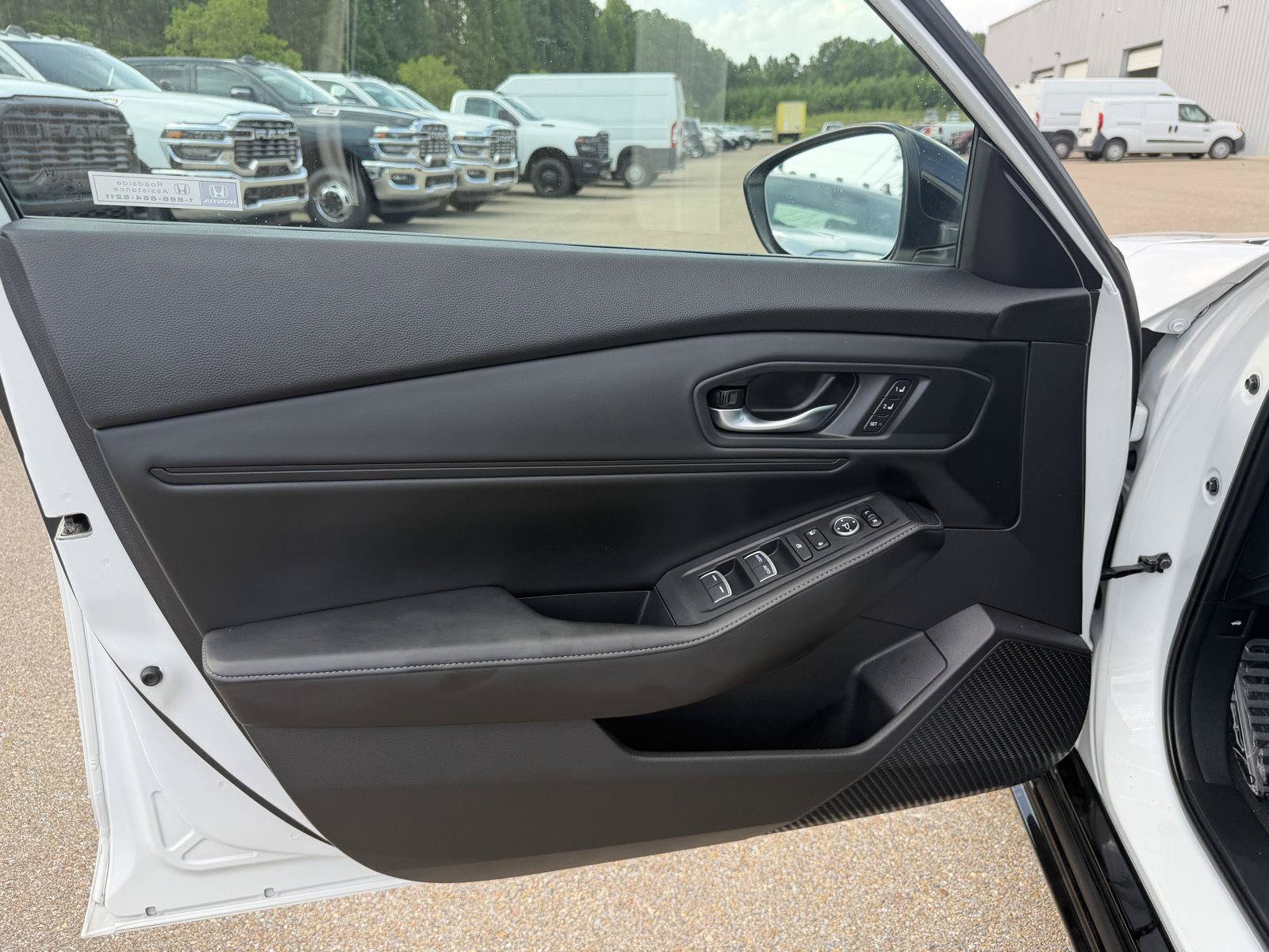 Used 2023 Honda Accord Sport image 14