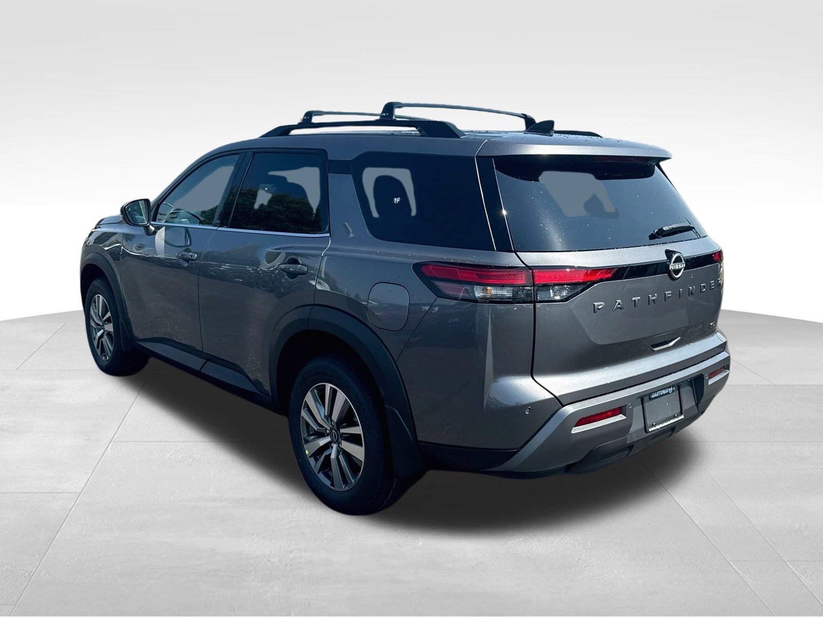 New 2026 Nissan Pathfinder SL FWD image 5