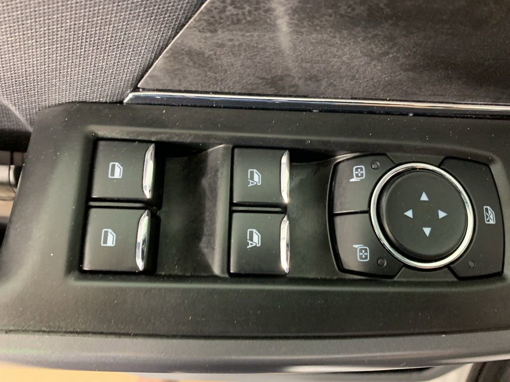 Used 2025 Ford F150 XLT w/ Equipment Group 301A Standard image 16