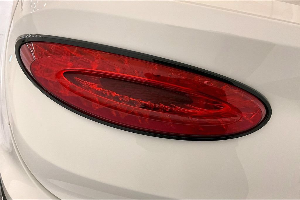 Used 2022 Bentley Bentayga AWD/4WD image 31