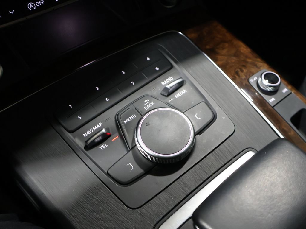 Used 2020 Audi Q5 2.0T Premium w/ Convenience Package image 31