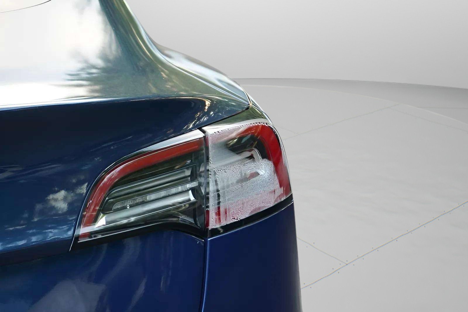 Used 2021 Tesla Model 3 Standard Range Plus image 21