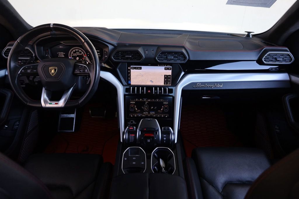 Used 2019 Lamborghini Urus image 26