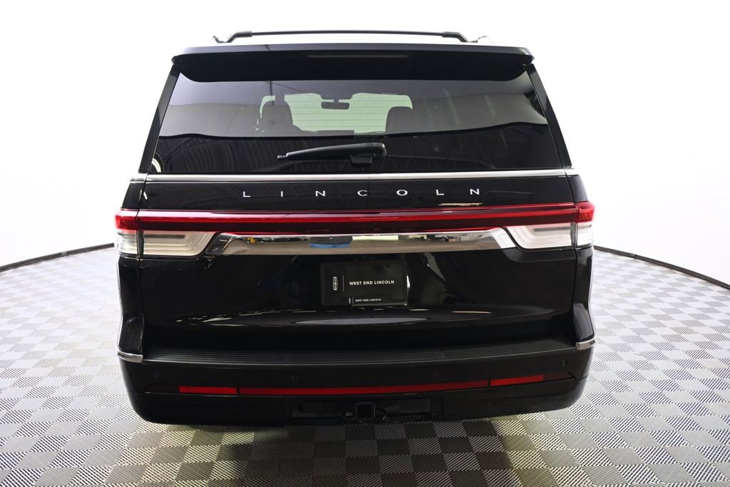 Certified 2023 Lincoln Navigator L Reserve AWD/4WD image 5