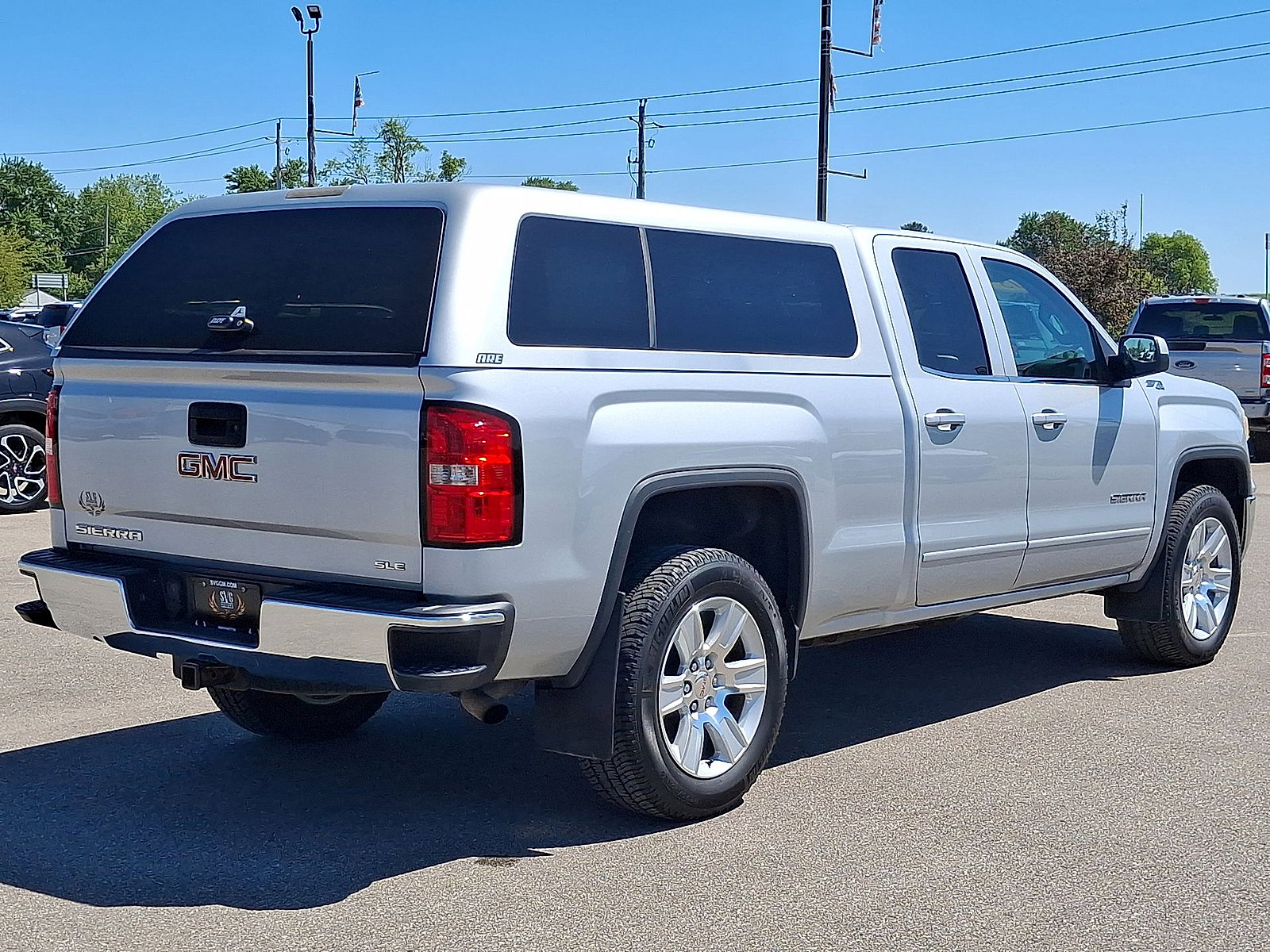 Used 2015 GMC Sierra 1500 SLE w/ Suspension Package, Off-Road AWD/4WD image 24