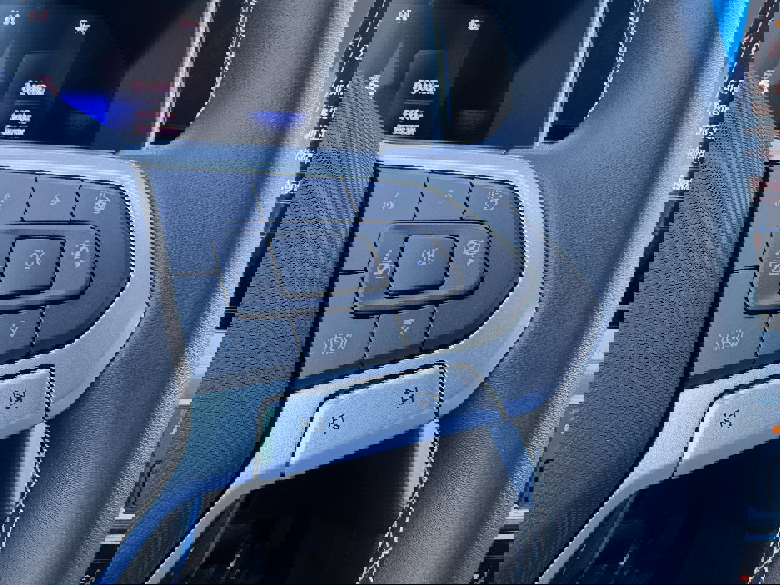 New 2025 Volkswagen Taos SE image 27