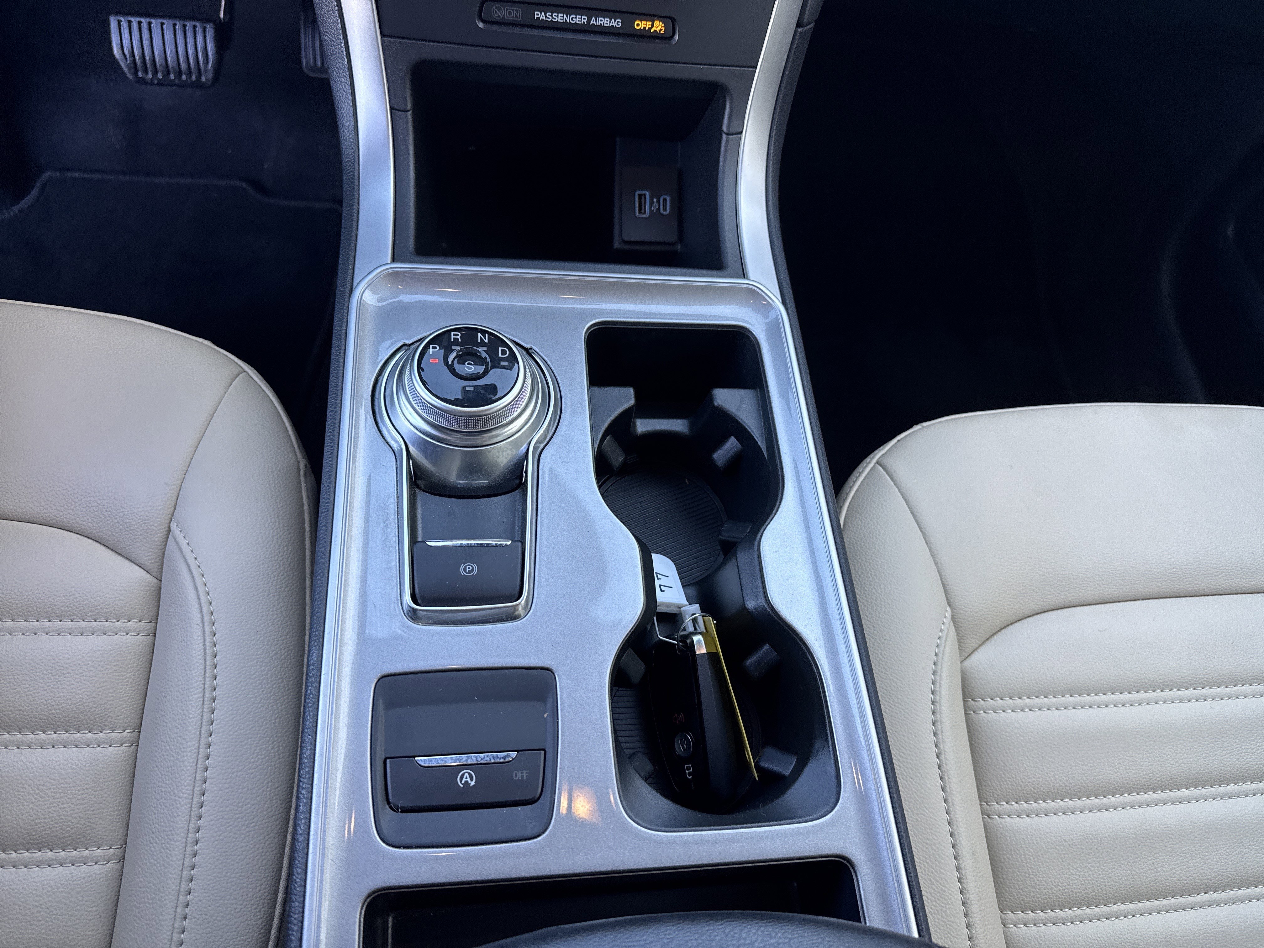 Used 2024 Ford Edge SEL image 38