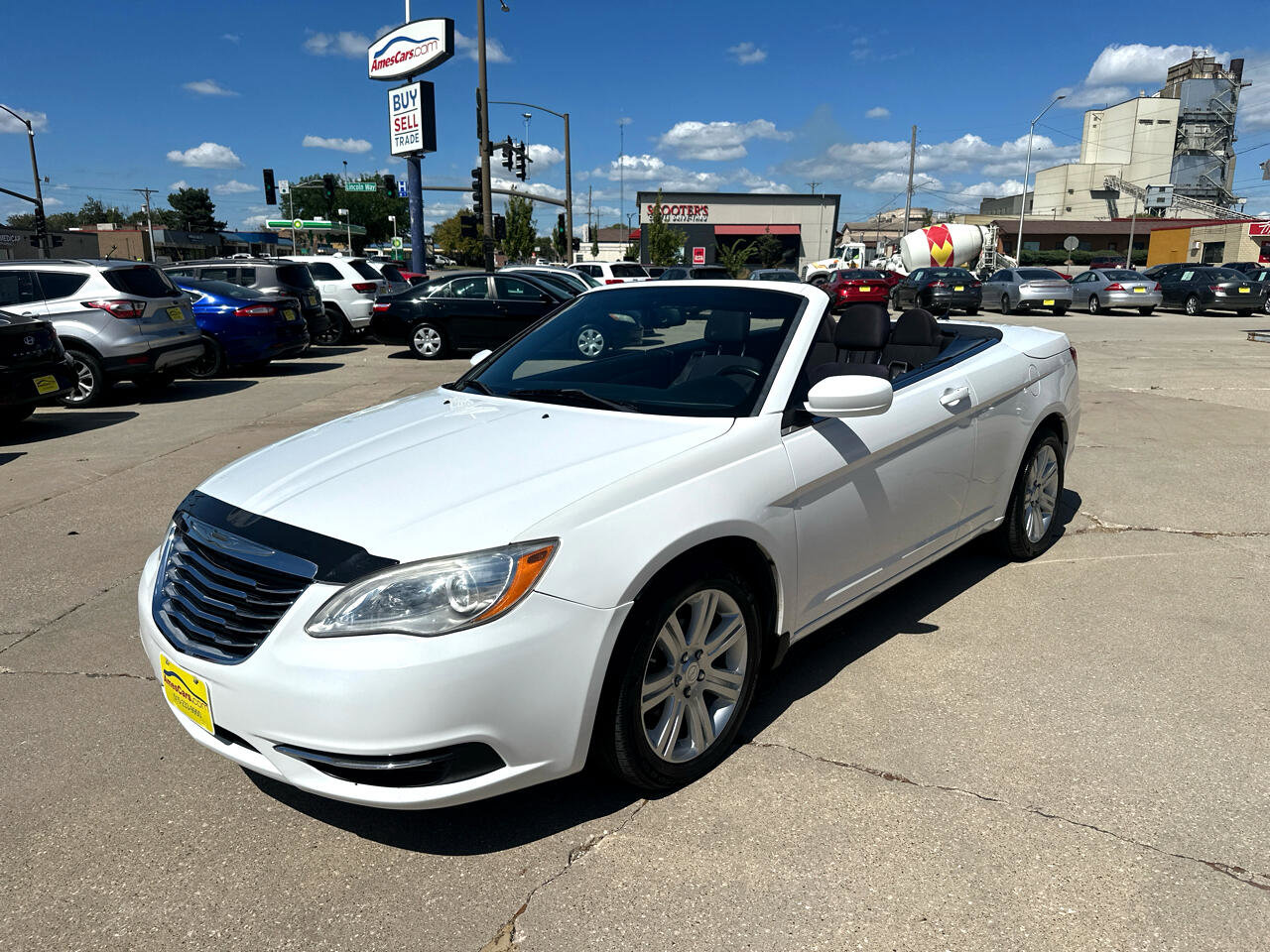 Used 2014 Chrysler 200 Touring image 7