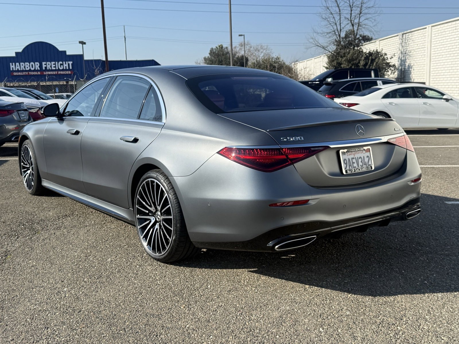 Used 2022 Mercedes-Benz S 580 4MATIC Sedan image 3