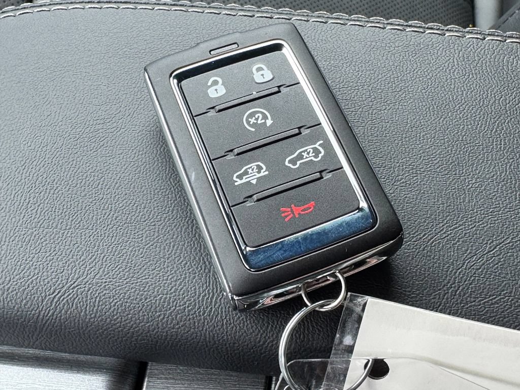 New 2026 Jeep Grand Wagoneer L Limited AWD/4WD image 34