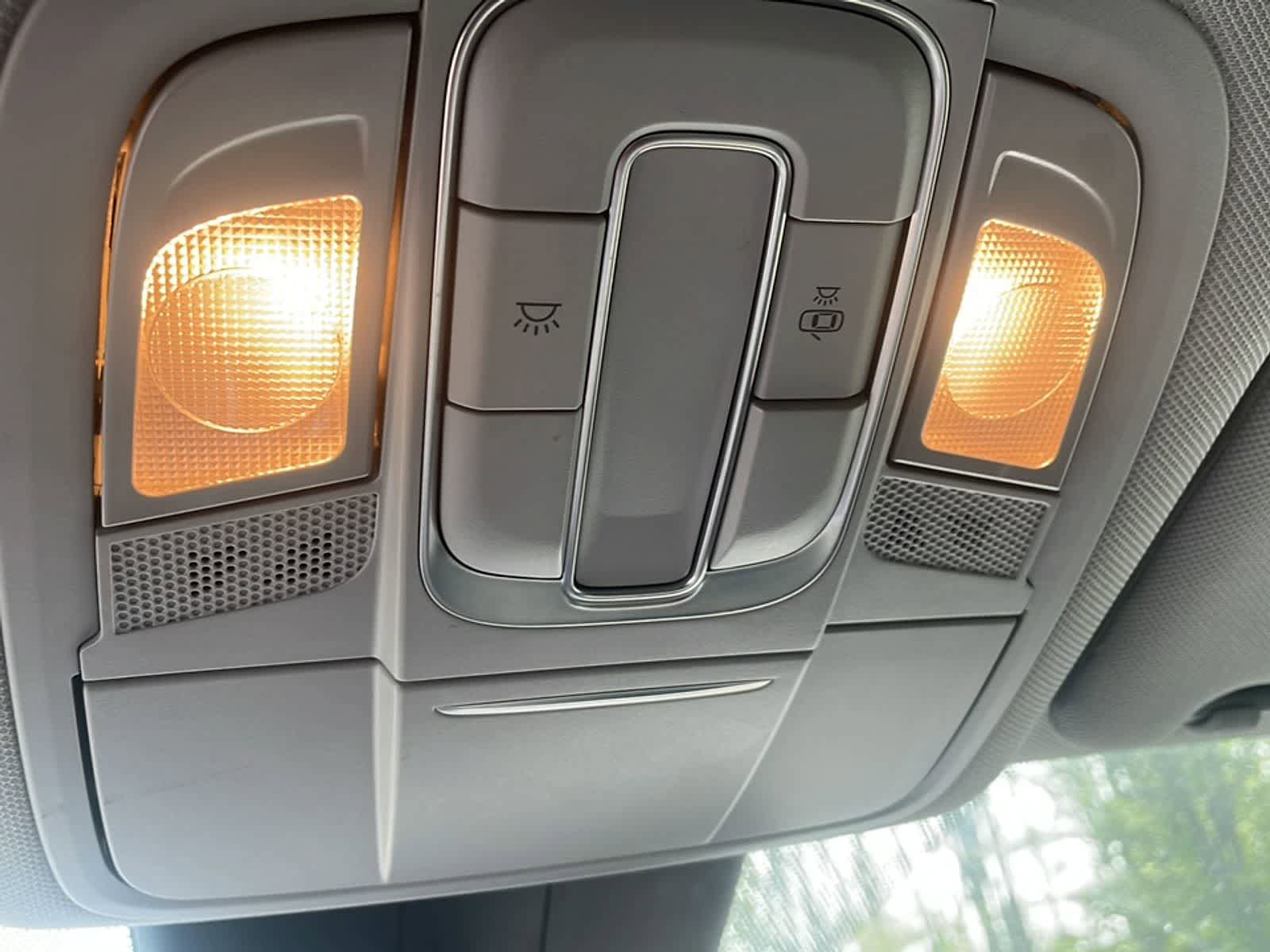 Used 2019 Hyundai Santa Fe SEL AWD/4WD image 19