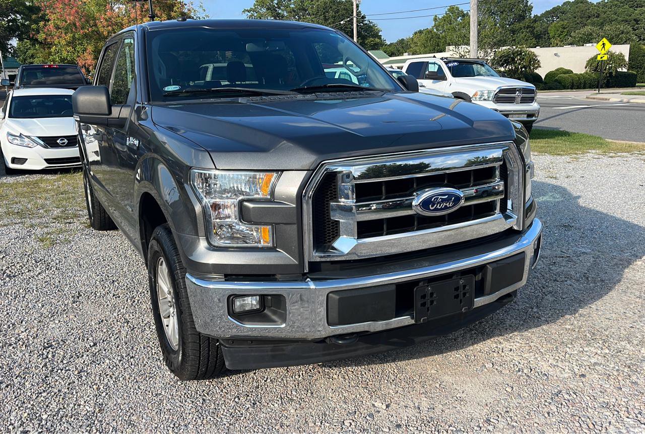 Used 2017 Ford F150 XLT w/ Equipment Group 301A Mid AWD/4WD image 3