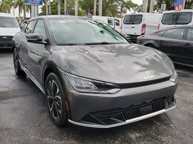 Used 2022 Kia EV6 Wind image 2