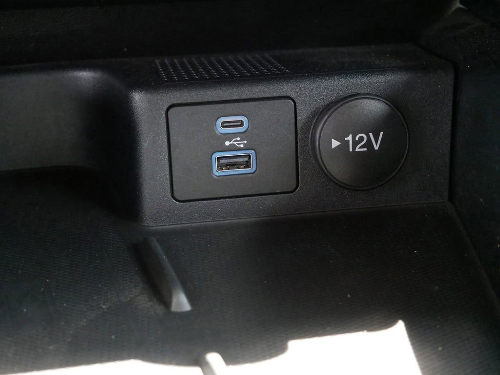 Used 2022 Ford Escape SEL w/ Technology Package image 26