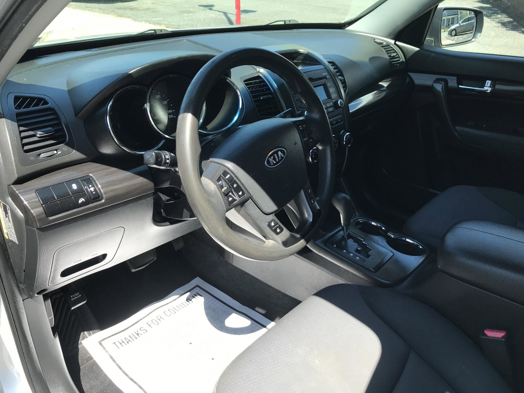 Used 2013 Kia Sorento LX image 11