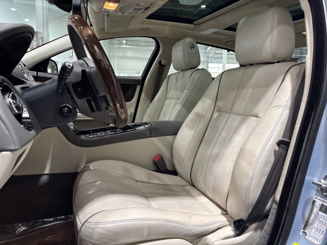 Used 2014 Jaguar XJ L Portfolio image 50