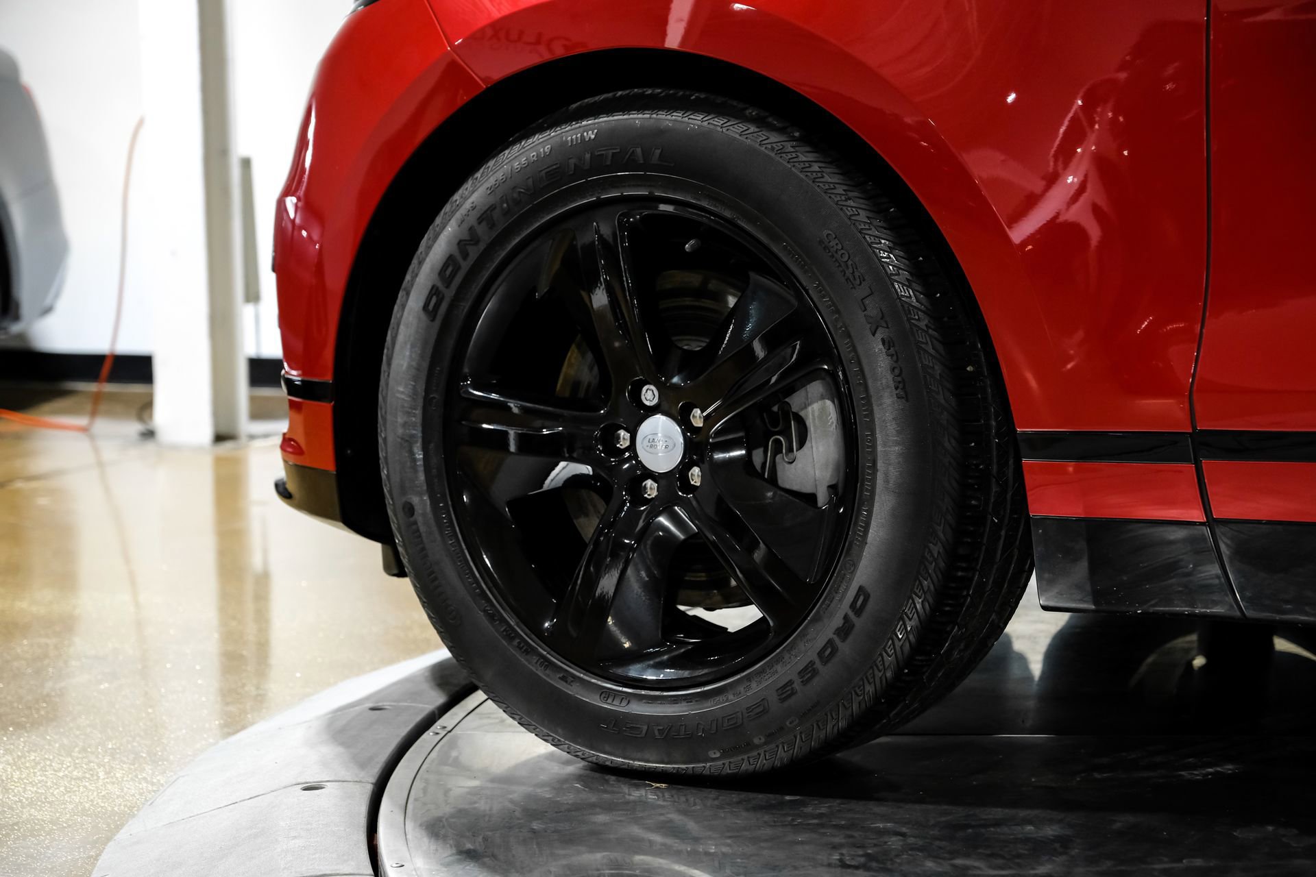 Used 2023 Land Rover Range Rover Velar R-Dynamic S image 59