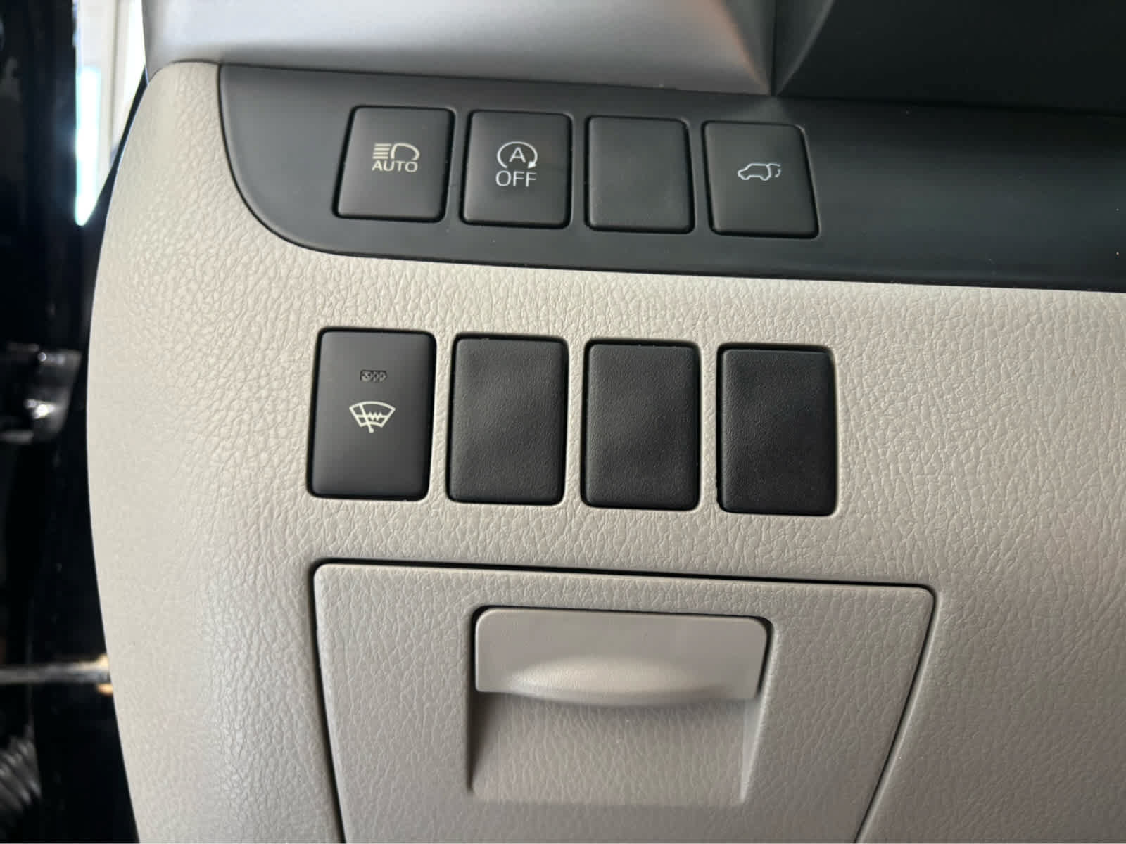 Used 2019 Toyota Highlander XLE AWD/4WD image 15