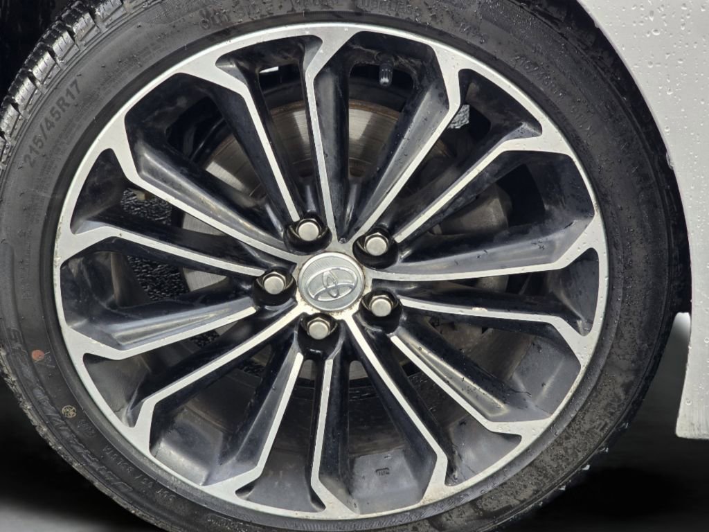 Used 2014 Toyota Corolla S image 22