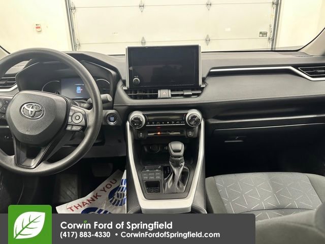 Used 2025 Toyota RAV4 XLE image 21