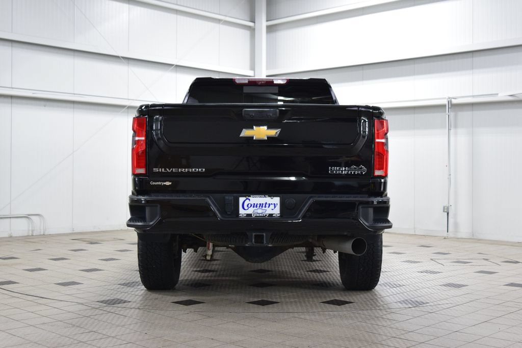 Used 2024 Chevrolet Silverado 3500 High Country w/ Technology Package AWD/4WD image 7