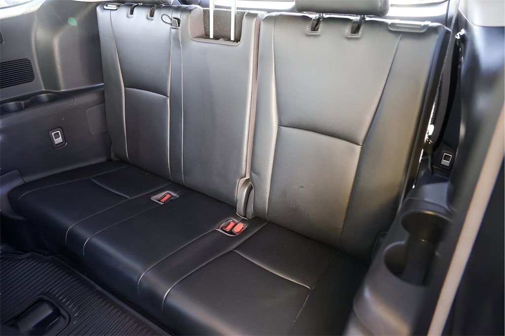 Used 2023 Toyota Highlander XLE image 28