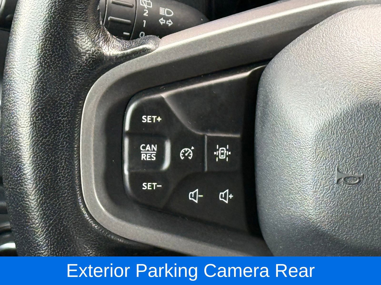 Used 2023 Ford Bronco Everglades image 30