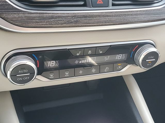 Used 2019 Nissan Altima 2.5 Platinum AWD/4WD image 28