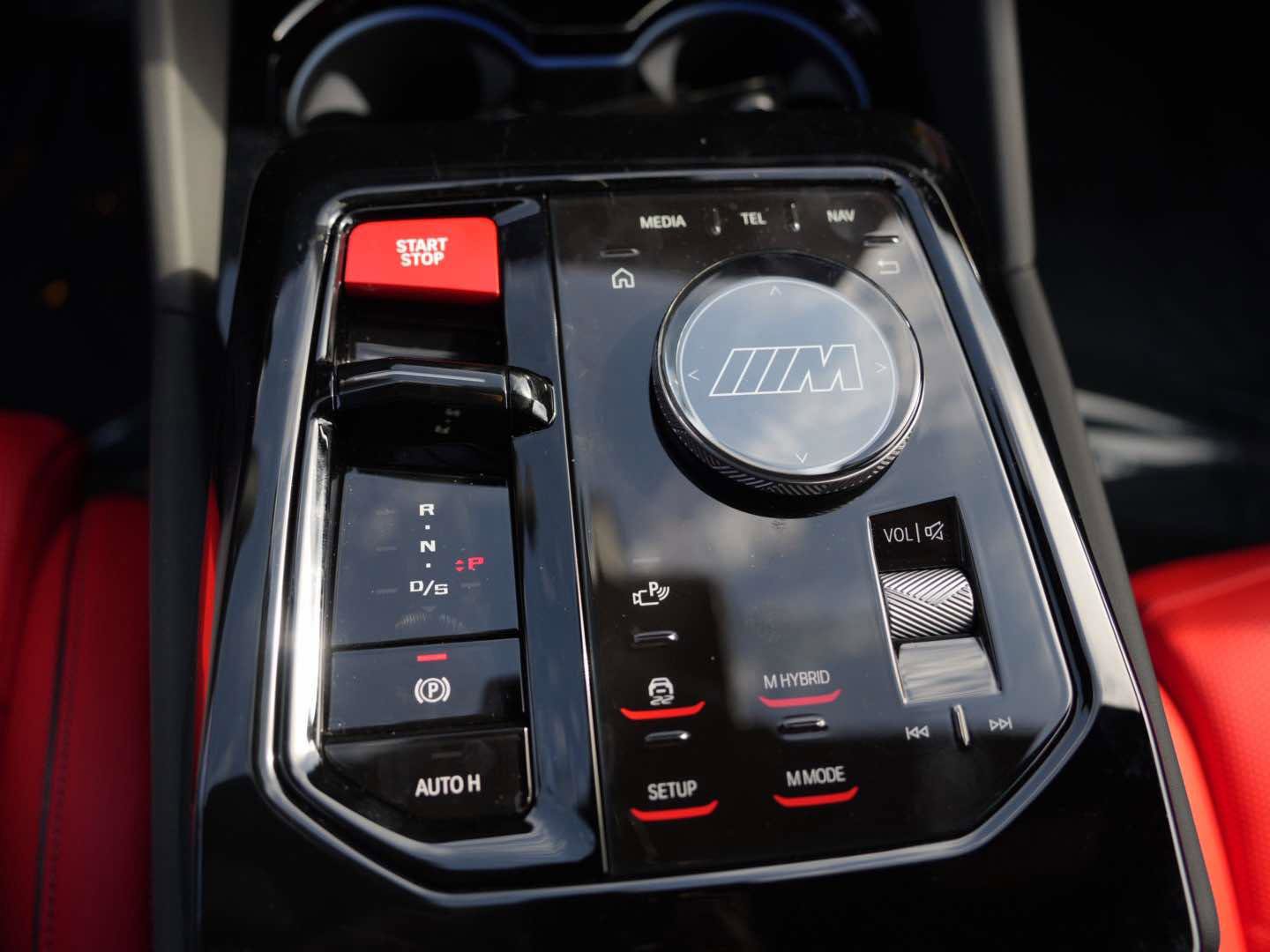 New 2026 BMW M5 AWD w/ Carbon Package image 26