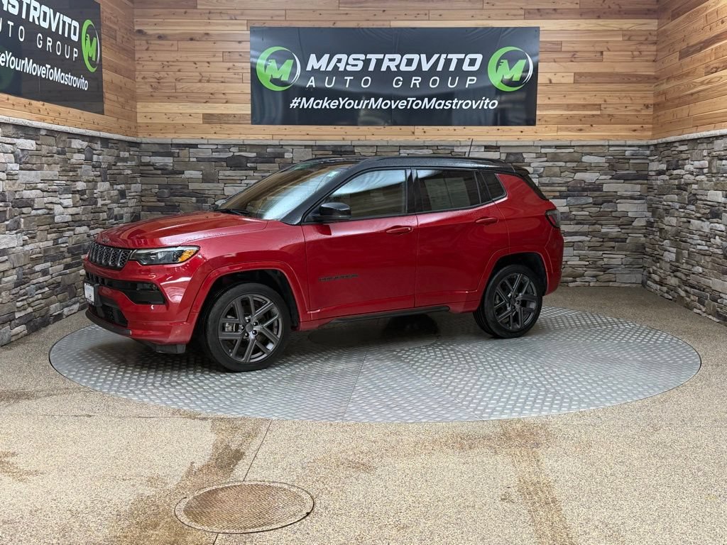 Used 2024 Jeep Compass Limited w/ High Altitude Package AWD/4WD image 5