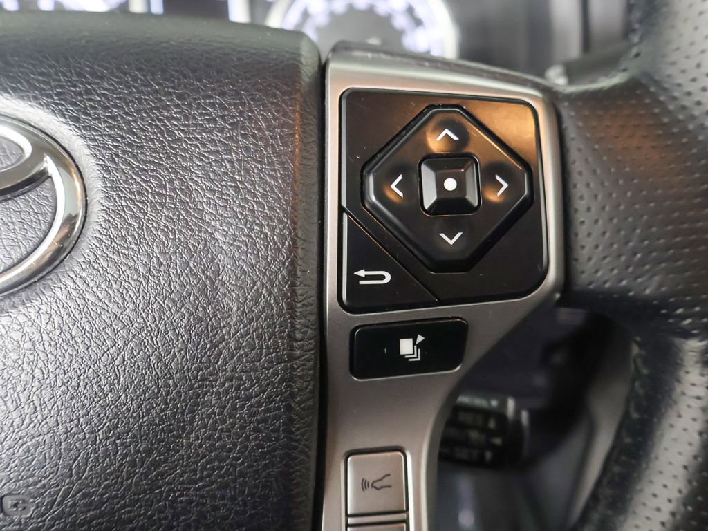Used 2023 Toyota 4Runner Limited AWD/4WD image 41