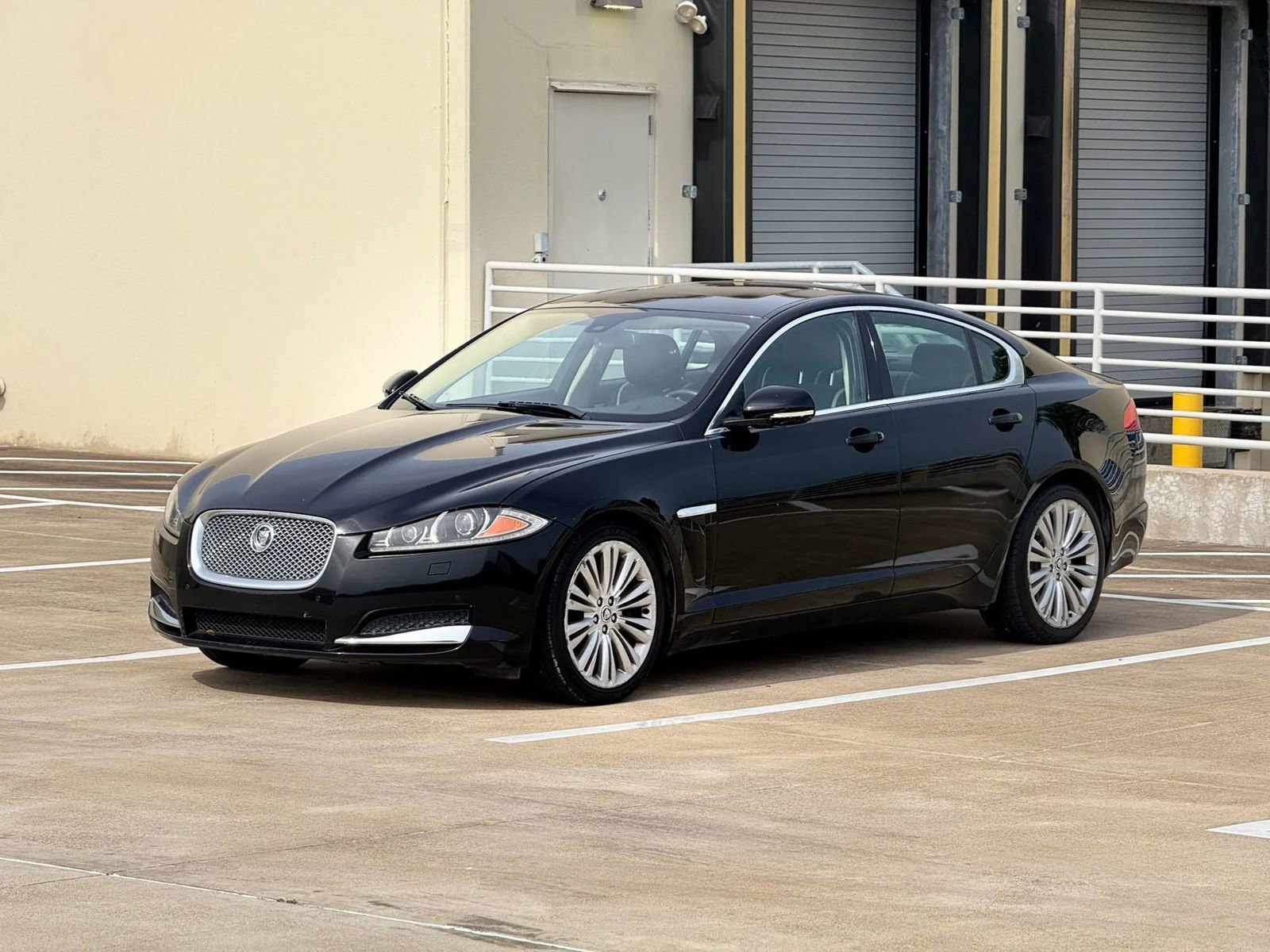 Used 2012 Jaguar XF Portfolio RWD image 3
