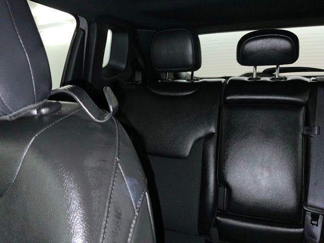 Used 2024 Jeep Compass Latitude w/ Sun and Sound Group image 31