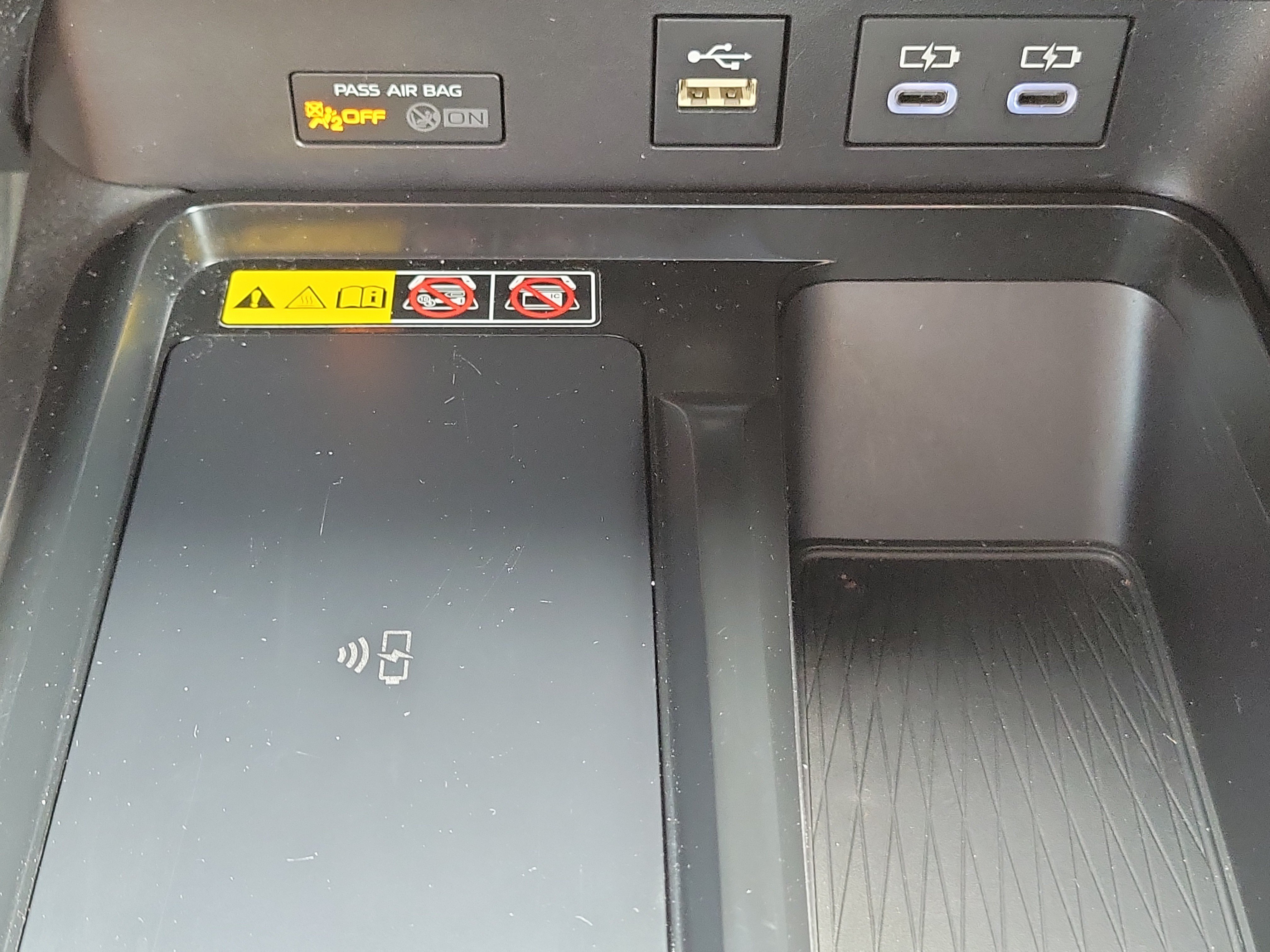 Used 2025 Toyota Camry LE FWD image 23