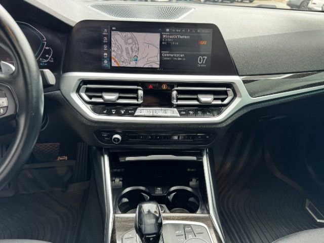 Used 2021 BMW 330e xDrive image 28