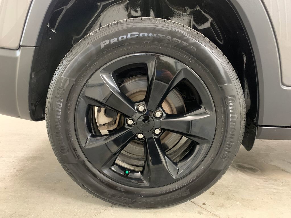 Used 2021 Jeep Cherokee Latitude Plus image 27