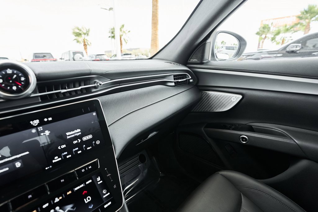 Used 2023 Maserati Grecale GT image 61