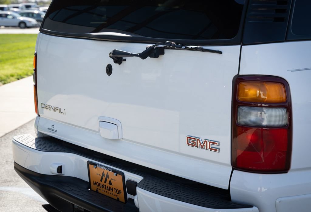Used 2003 GMC Yukon Denali image 8