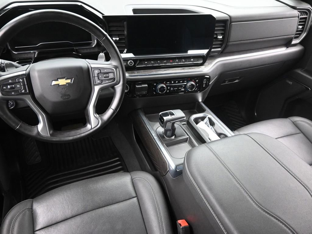 Used 2023 Chevrolet Silverado 1500 LTZ w/ LTZ Premium Package image 14