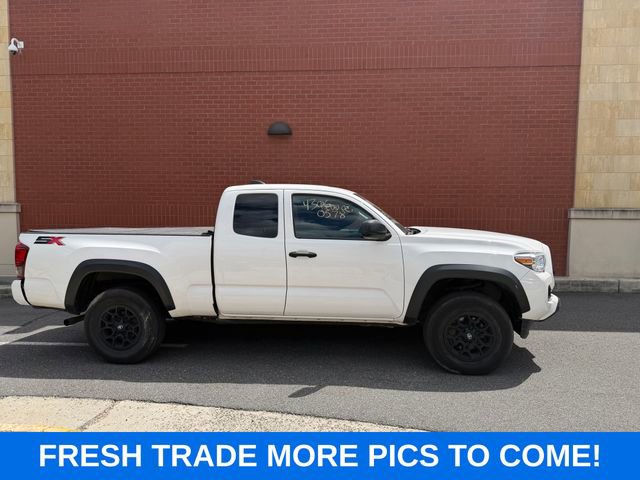 Used 2022 Toyota Tacoma SR w/ SX Package RWD image 1