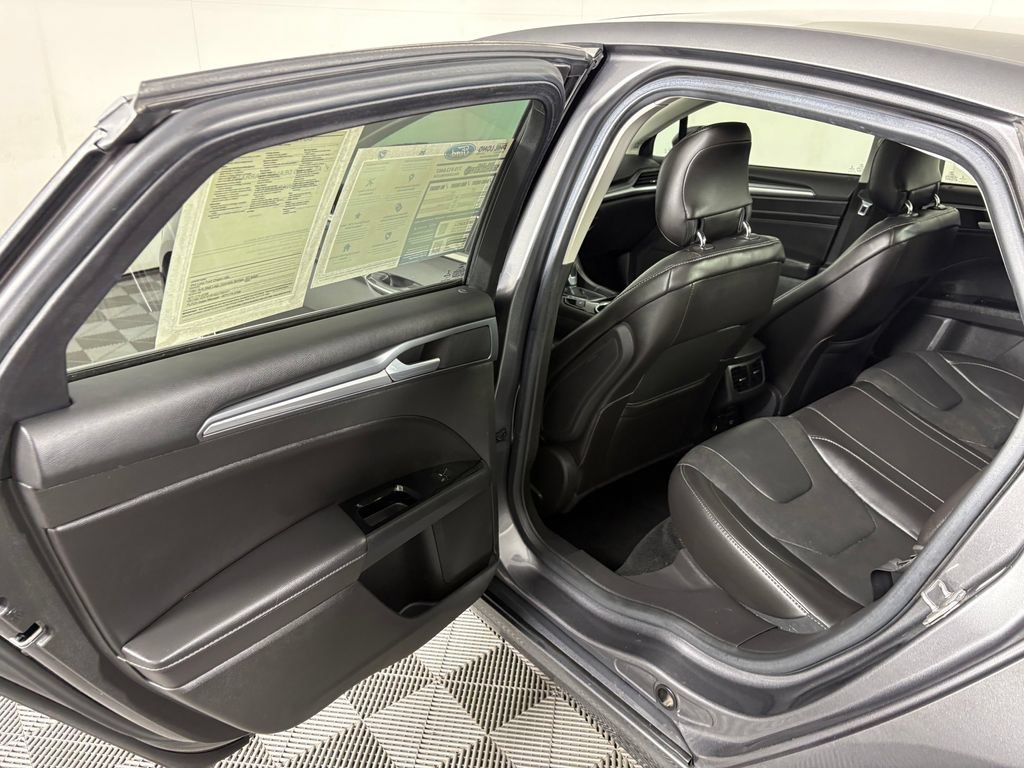 Used 2014 Ford Fusion Titanium FWD image 26