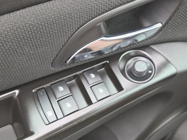 Used 2014 Chevrolet Cruze LT image 20