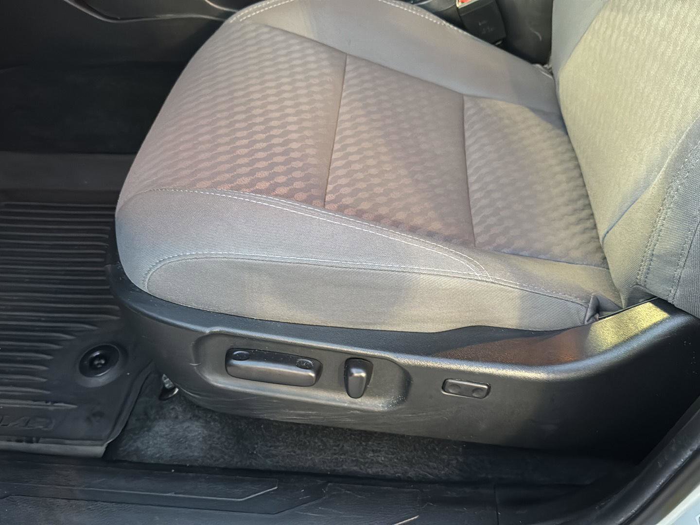 Certified 2022 Toyota Tacoma SR5 image 26